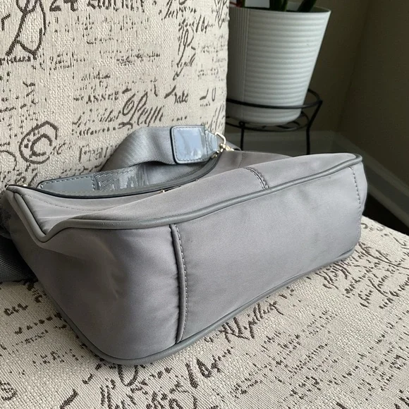 River Island Gray Crossbody Bag with Gold Accents - Picture 5 of 7